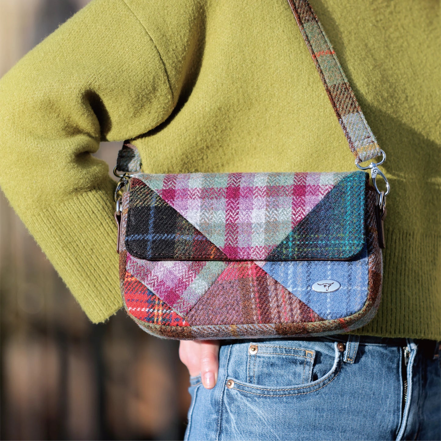 Glen Appin Harris Tweed Clunie Patch Bag Handwoven Wool