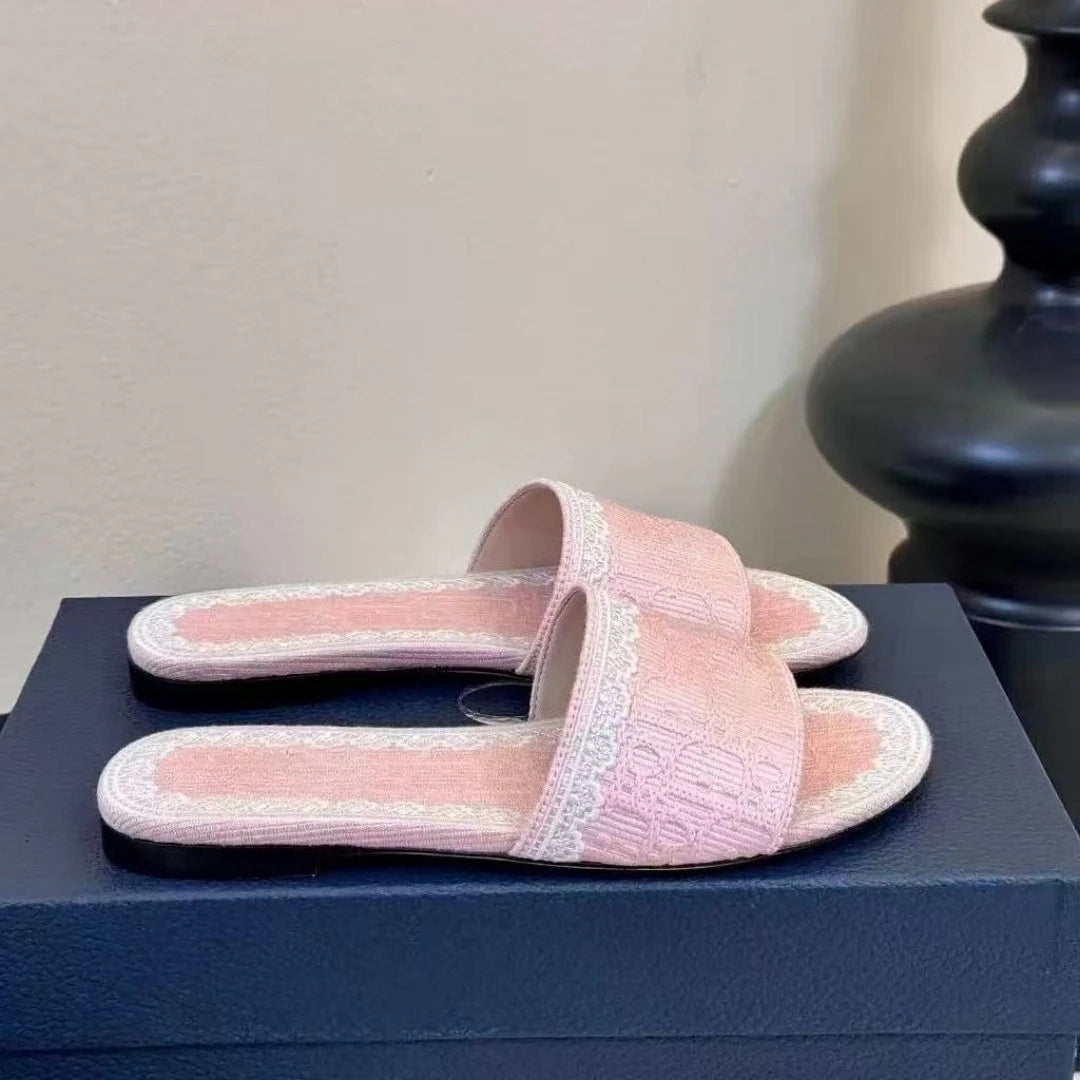 Women Embroidered Flat Slippers Summer Beach Fashion