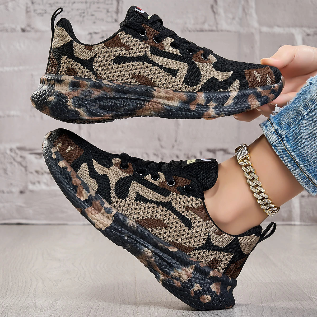 Women Camo Flyknit Sneakers Breathable Mesh Lace-Up Shoes