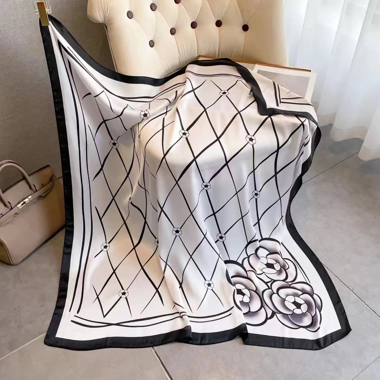 HYKMAIYW Luxury Horse Print Square Scarf Imitation Silk Shawl